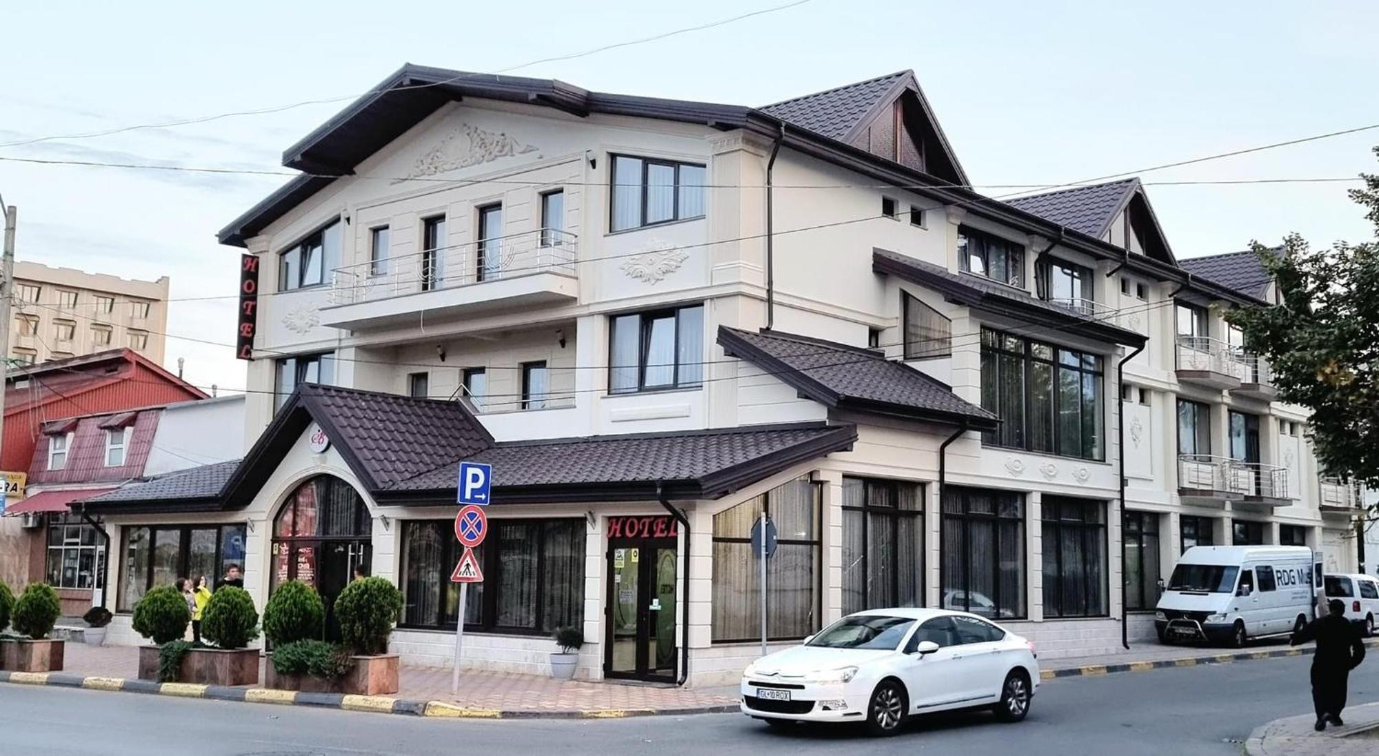 Hotel Bacsoridana Tecuci Exteriér fotografie
