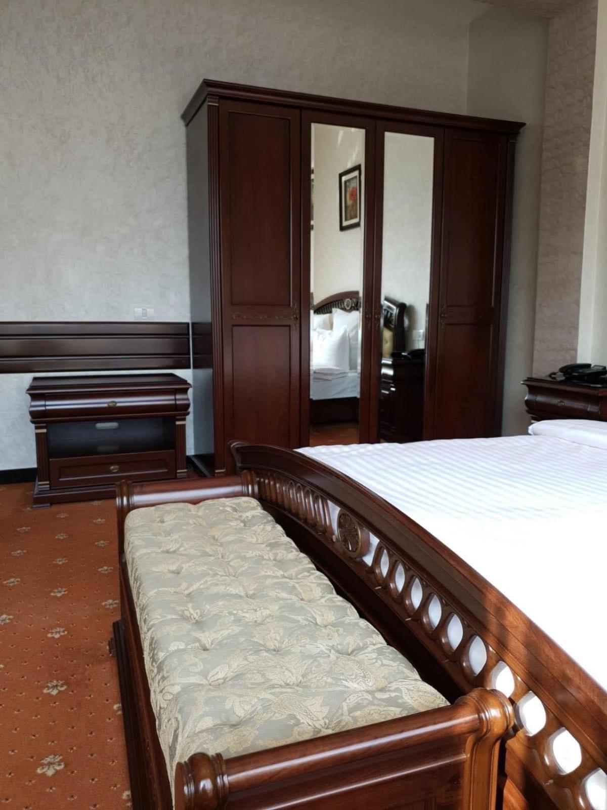 Hotel Bacsoridana Tecuci Exteriér fotografie